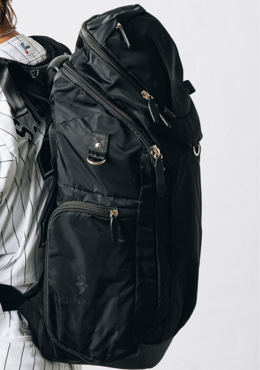 GINNIE BLACK BACKPACK 001