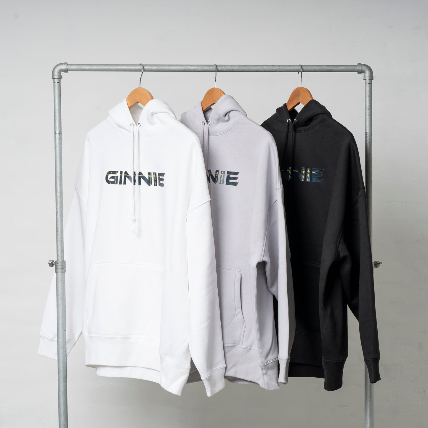 GINNIE WHITE HOODIE 001