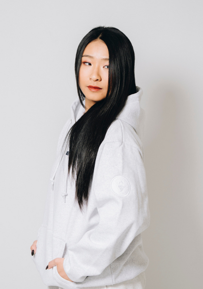 GINNIE ASH HOODIE 004