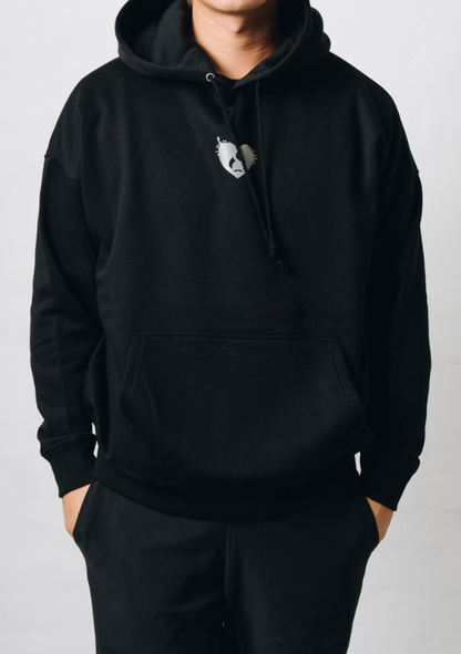 GINNIE BLACK HOODIE 003